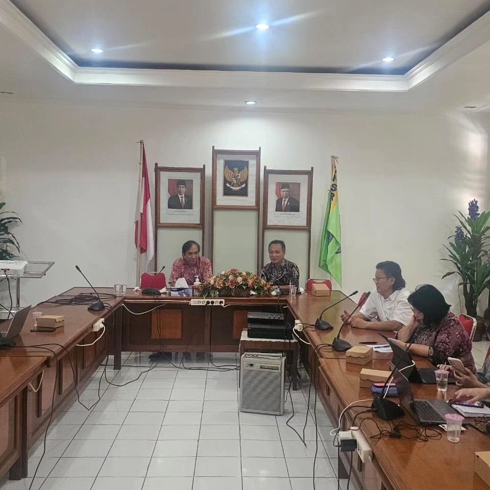 Diskusi Materi Dana  Fakultas Pertanian Unsrat dalam Komoditi Pangan, Sayuran dan Aspek Lingkungan