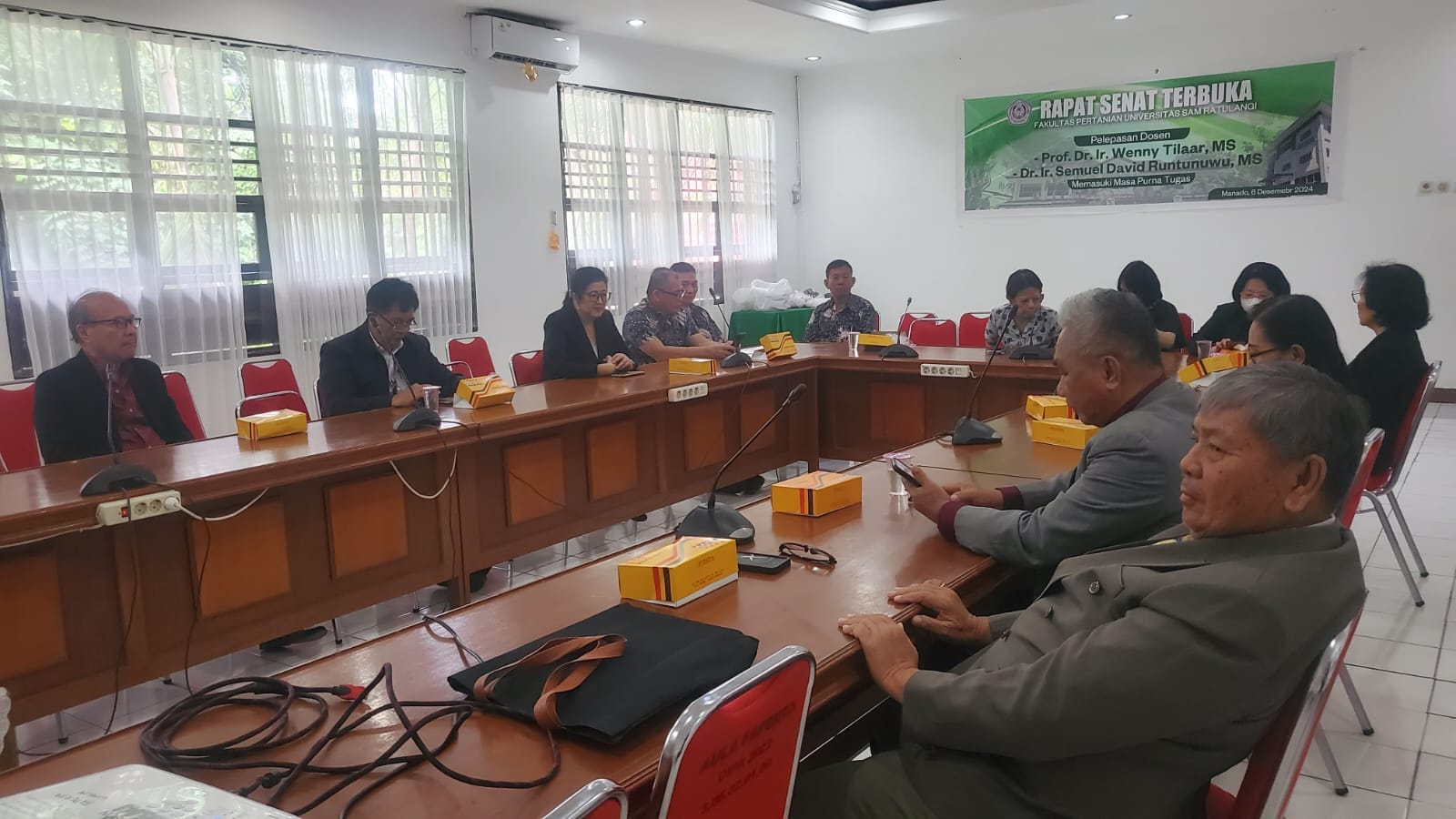 RAPAT SENAT TERBUKA